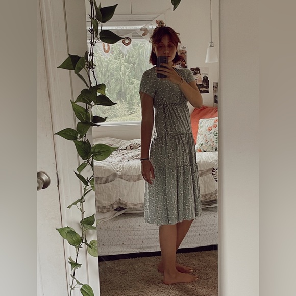 Blue Small Floral Pattern Layered Flowy Dress - Picture 11 of 12